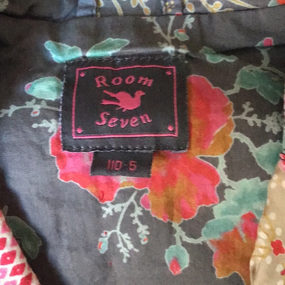 Blazer - Picture 3 of 4